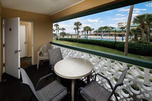 Outdoor dining - Seaspray Condos - 114C (Fort Walton Beach)