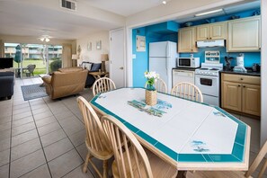 Interior - Seaspray Condos - 113B (Fort Walton Beach)