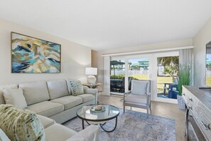 Fernseher, DVD-Player