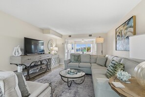 Fernseher, DVD-Player