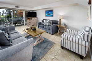 TV, DVD player - Seaspray Condos - 201B (Fort Walton Beach)