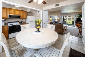 Interior - Seaspray Condos - 205A (Fort Walton Beach)