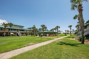 Property grounds - Seaspray Condos - 205A (Fort Walton Beach)