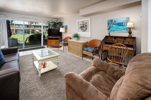 TV, DVD player - Seaspray Condos - 205A (Fort Walton Beach)