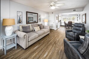 TV, DVD player - Seaspray Condos - 204D (Fort Walton Beach)