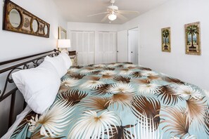 1 bedroom, iron/ironing board, free WiFi, bed sheets - Seaspray Condos - 206A (Fort Walton Beach)