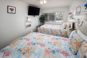 1 bedroom, iron/ironing board, free WiFi, bed sheets - Seaspray Condos - 208A (Fort Walton Beach)