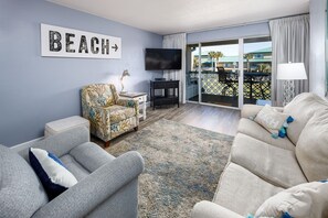 TV, DVD player - Seaspray Condos - 210D (Fort Walton Beach)