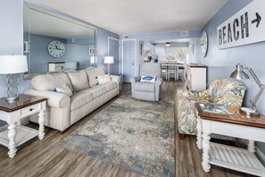 TV, DVD player - Seaspray Condos - 210D (Fort Walton Beach)