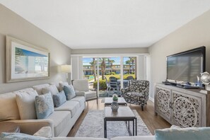 TV, DVD player - Seaspray Condos - 212B (Fort Walton Beach)