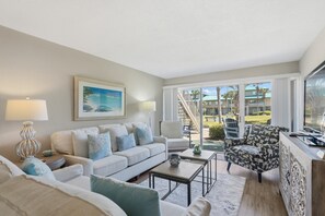 TV, DVD player - Seaspray Condos - 212B (Fort Walton Beach)