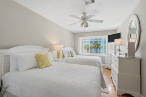1 chambre, fer et planche à repasser, Wi-Fi gratuit, draps fournis