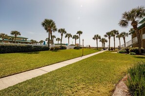 Property grounds - Seaspray Condos - 214B (Fort Walton Beach)