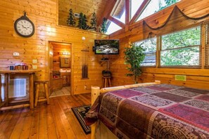 1 habitación, escritorio, tabla de planchar con plancha y wifi 