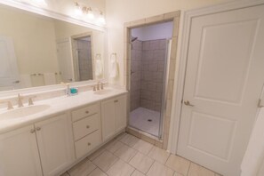 Bathroom - Flowers Landing Guest House  Upstairs Guest Suite (Belhaven)