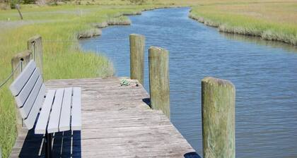 Fiddler Bay #5- Waterfront Townhome w/ Shared Crabbing Pier