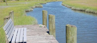 Fiddler Bay #5- Waterfront Townhome w/ Shared Crabbing Pier