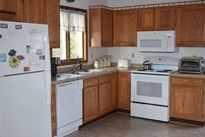 Mikrobølgeovn, ovn og oppvaskmaskin