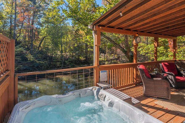 Bain à remous extérieur