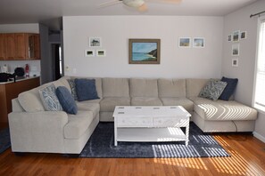 TV, pebolim, monitores de computador