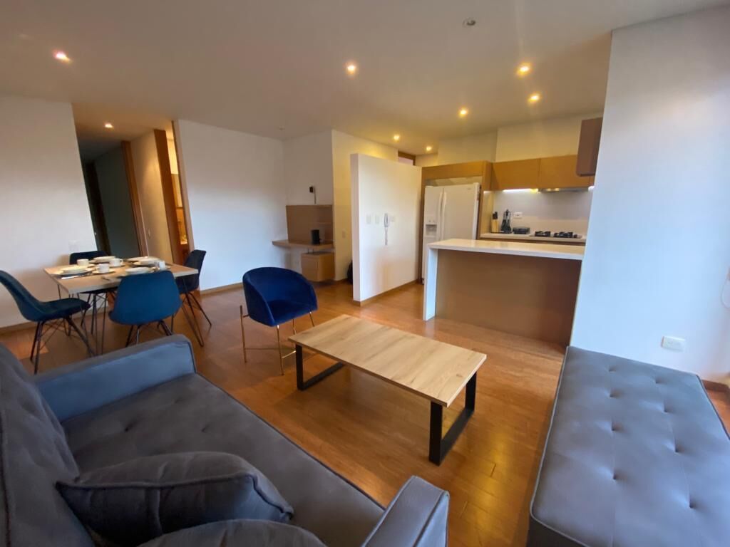 SPECTACULAR APARTMENT AREA 93 WITH BALCONY 