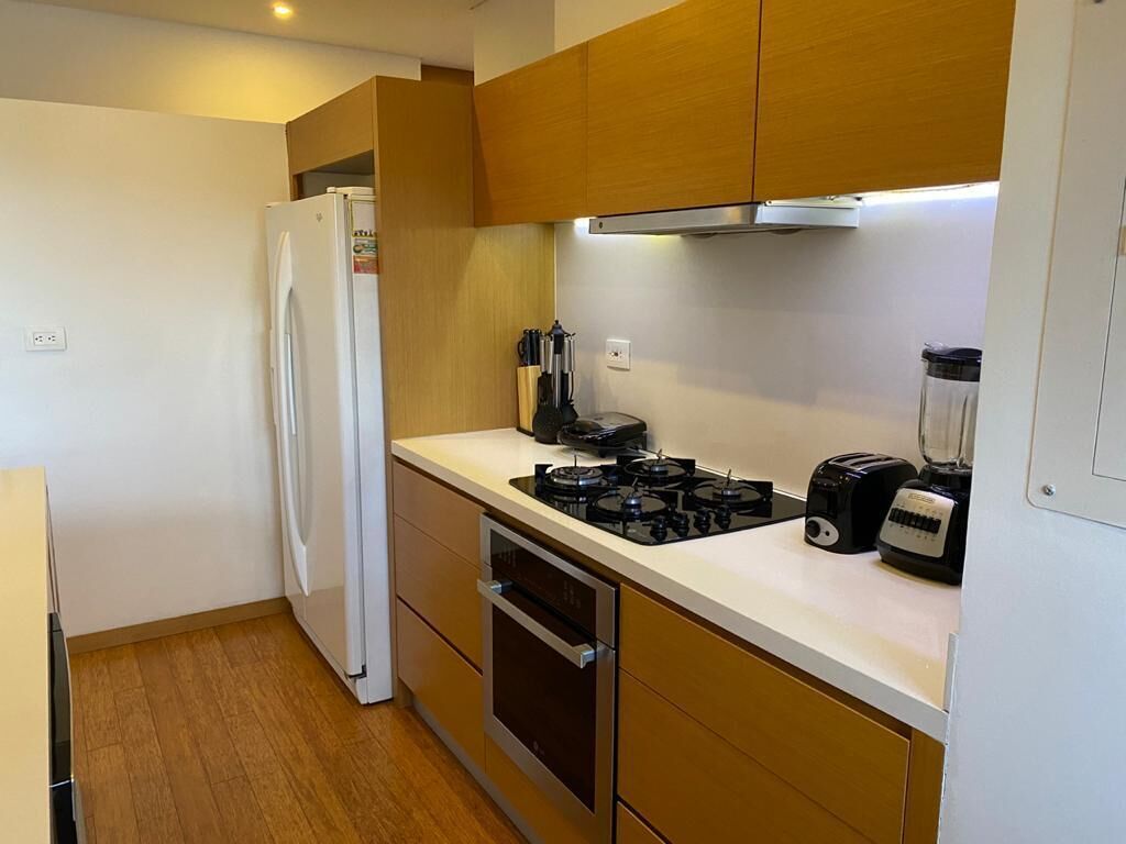 SPECTACULAR APARTMENT AREA 93 WITH BALCONY 