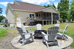 Property grounds - Halcyon-Community Pool, Firepit (Chincoteague)