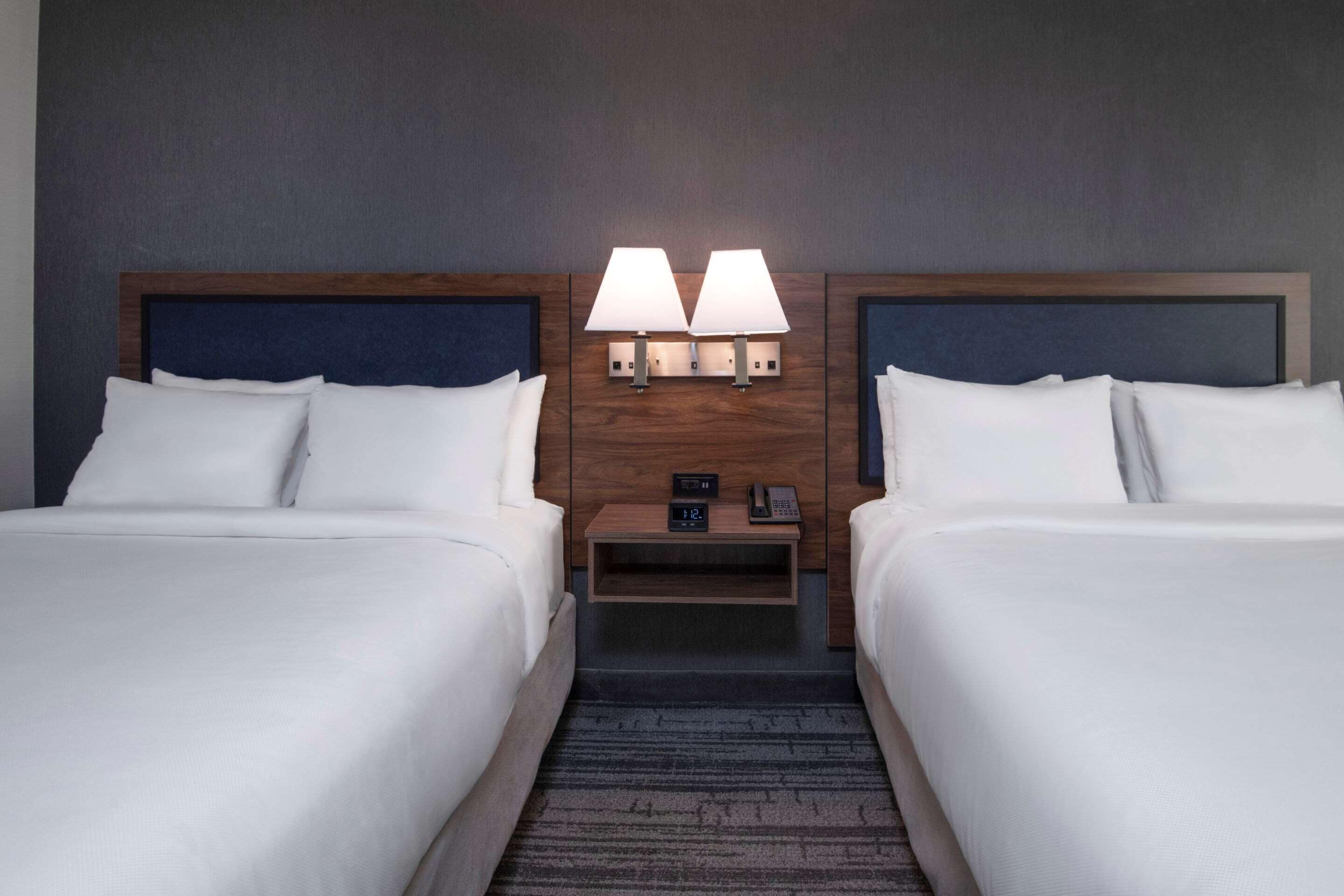 standard room, 2 queen beds, non smoking | desk, iron/ironing board, free wifi