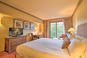 1 bedroom, laptop workspace, iron/ironing board, travel cot - Condo w/ Outdoor Heated Pool + Hot Tub Access! (Cle Elum)