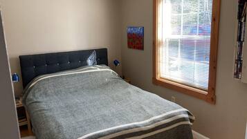 2 quartos, Wi-Fi de cortesia, roupa de cama