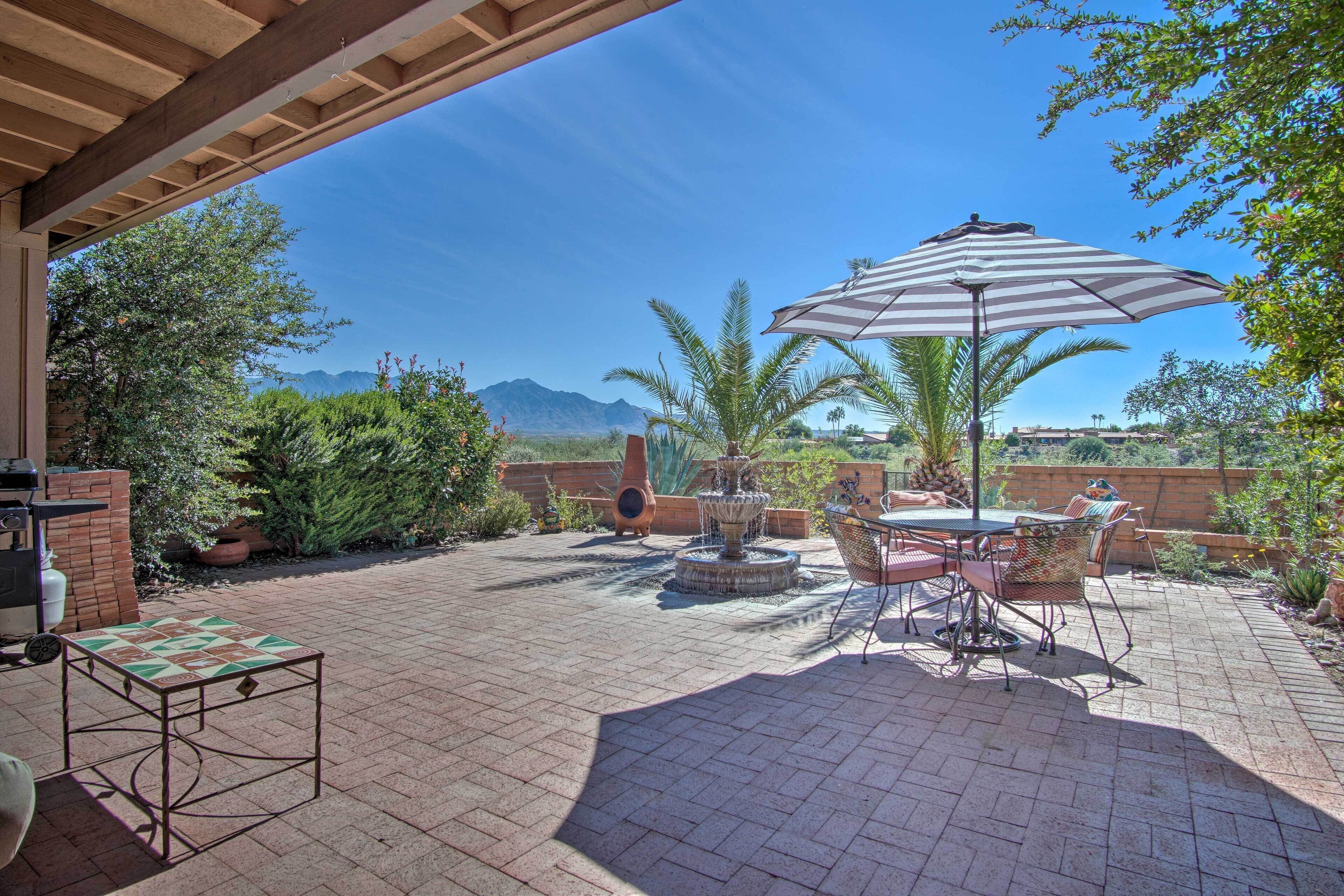 Gorgeous Green Valley Townhome w/ Mountain Views!