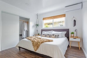 4 chambres, bureau, Wi-Fi gratuit, draps fournis