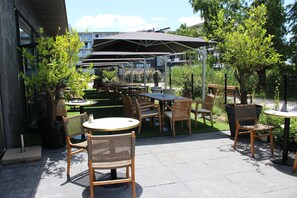 Outdoor dining - Studio Confortable et Abordable au Calme (Bruges)