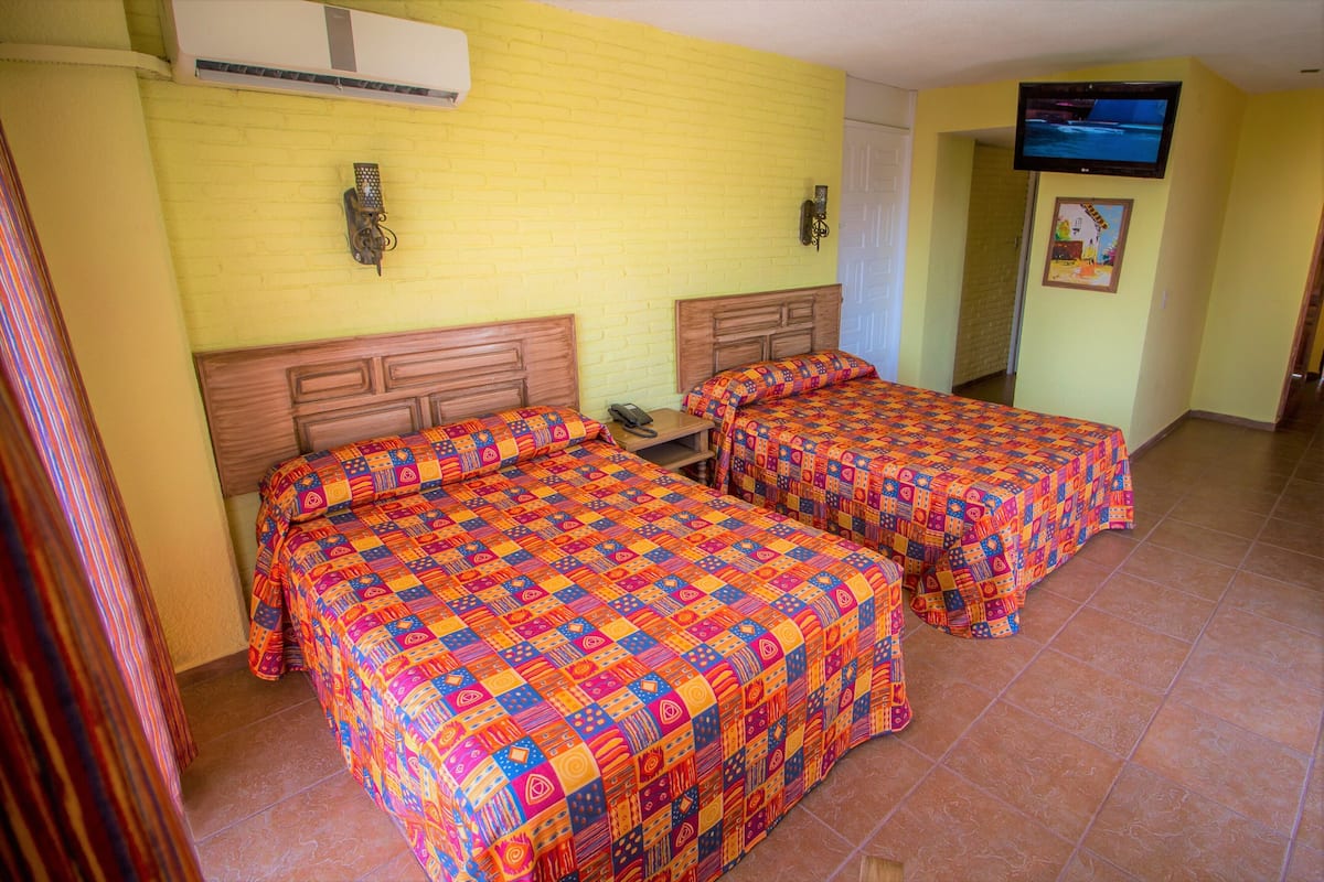 Standard Room, Private Bathroom