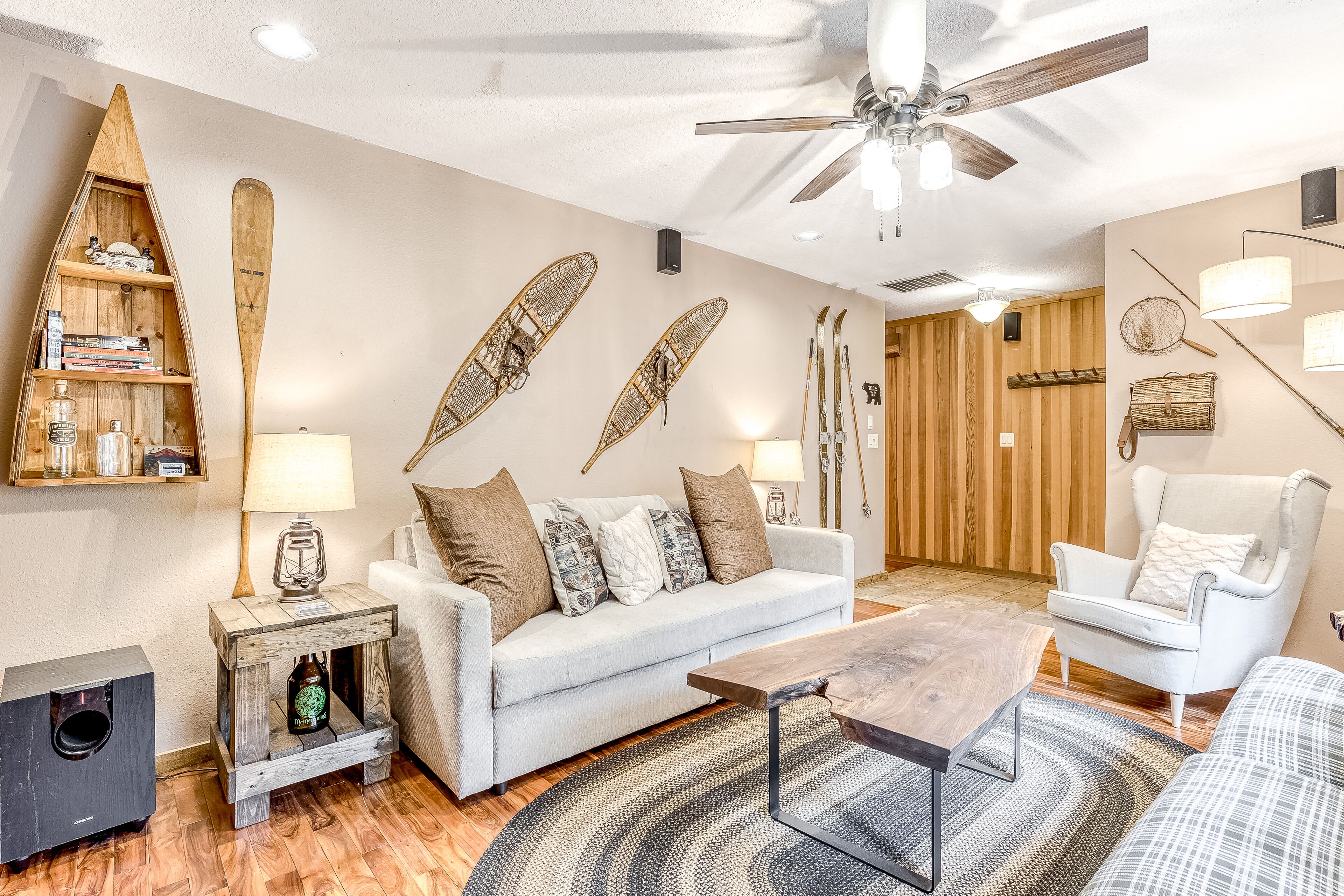 Secluded forest home - private hot tub & fireplace - dog-friendly