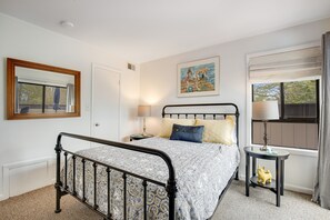 3 habitaciones, tabla de planchar con plancha y internet gratis 