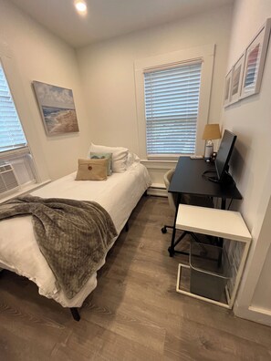 3 habitaciones, escritorio, wifi gratis y ropa de cama 