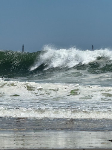 Cozy Beach cottage walkable to  Good Harbor and Long Beach
