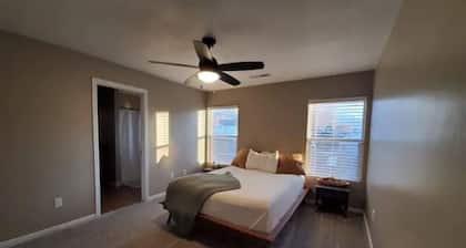 Cozy Ski, Golf, & Hiking Retreat w/Hottub, Pool, Private Sauna, Pingpong, & More