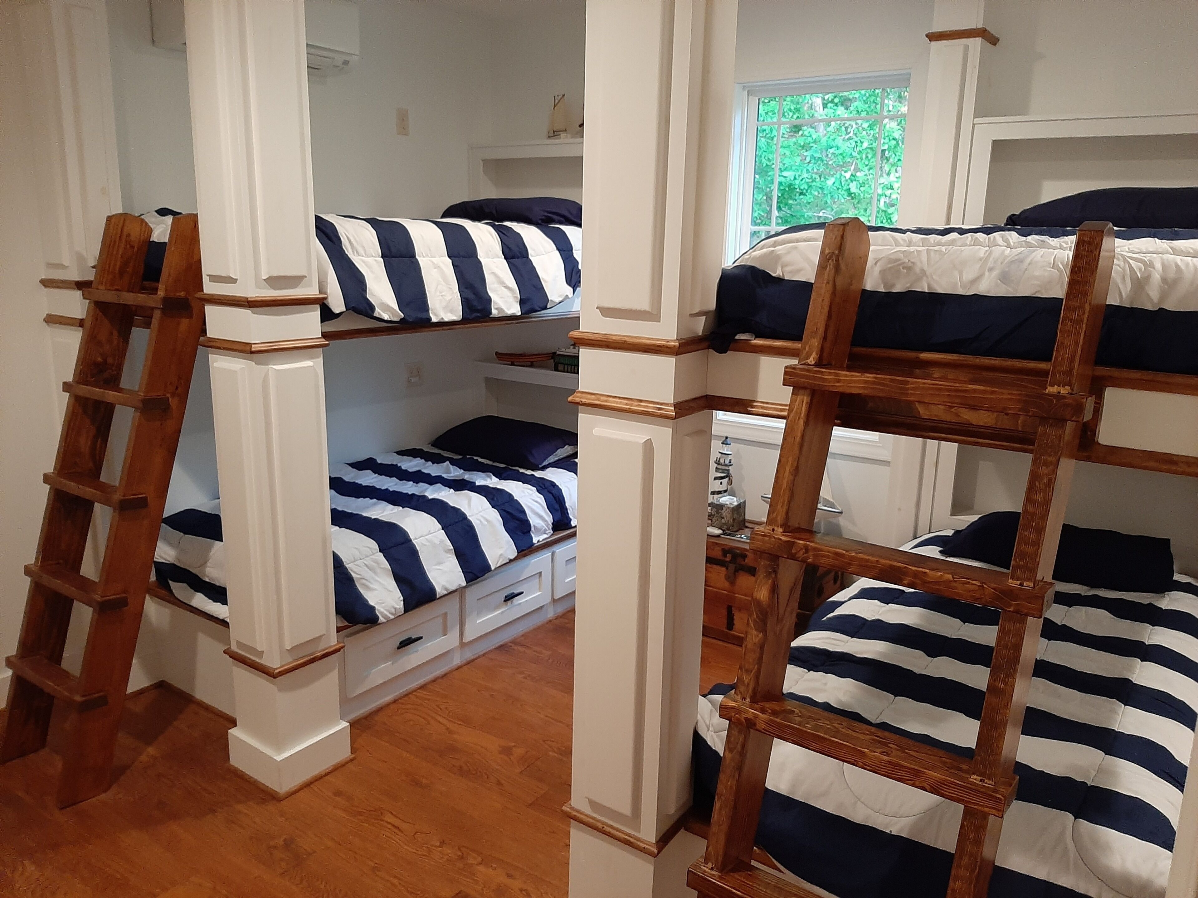 Southern Lake Living with the BEST Sunset Views!