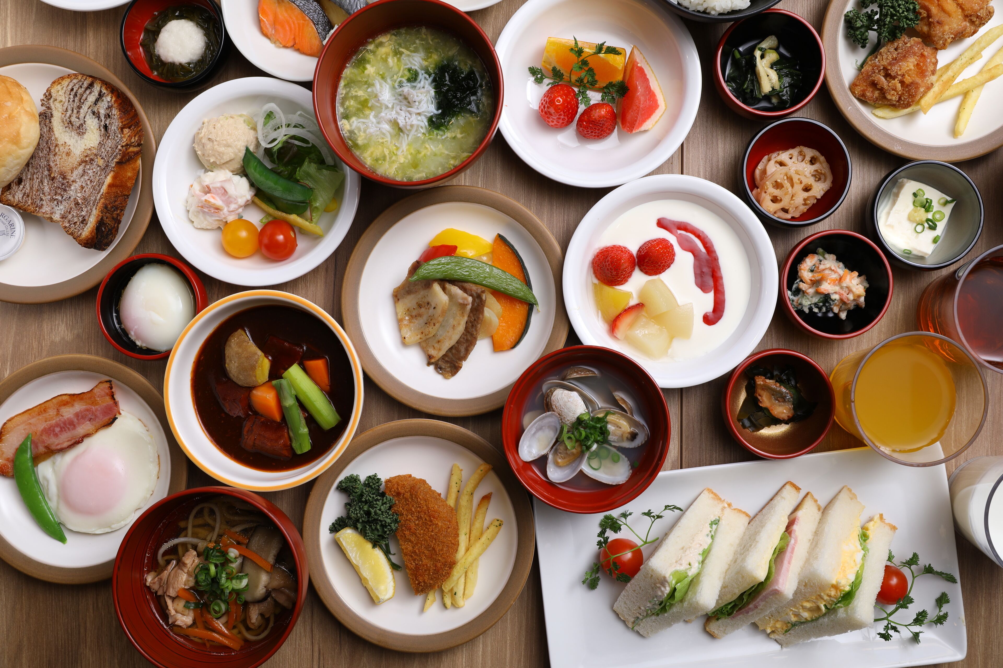 每日供應自助早餐 (每人 JPY2500)