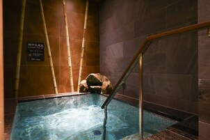 Baño termal público