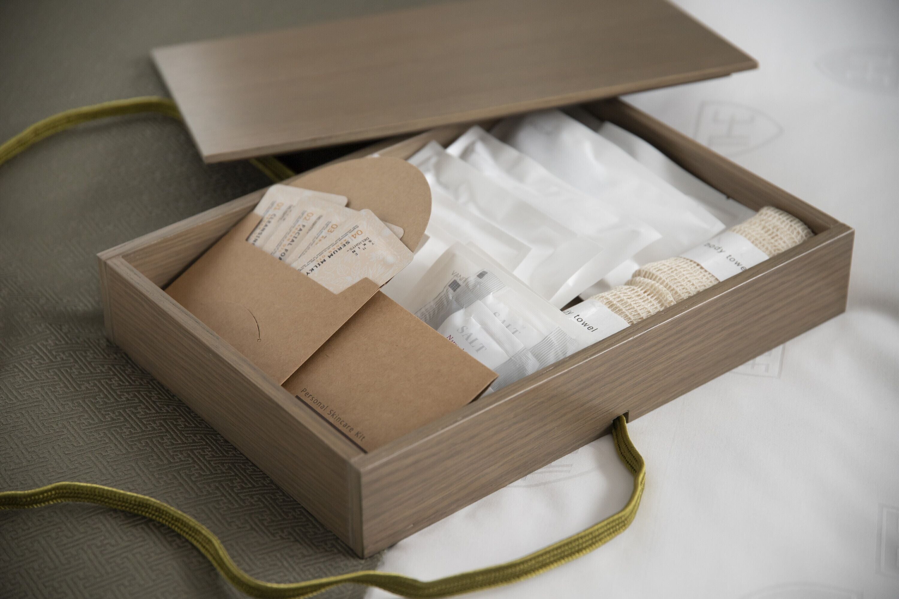 in-room safe, iron/ironing board, free wifi, bed sheets