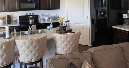 BRAND NEW VILLA *cozy and comfortable UA/ UAB Located in Vance, East Tuscaloosa