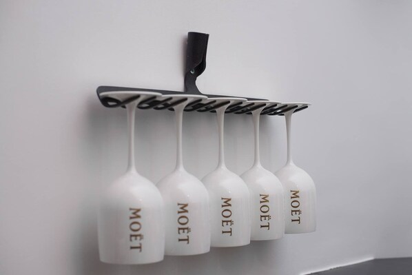 Combined shower/bathtub, hair dryer, towels, soap