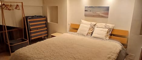 2 sovrum, strykjärn/strykbräda, gratis wi-fi och sängkläder