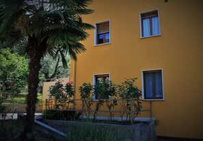 Dettaglio esterni