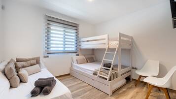 3 camere, ferro/asse da stiro, Wi-Fi gratuito, lenzuola