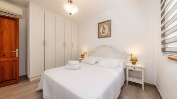 2 habitaciones, tabla de planchar con plancha y wifi gratis