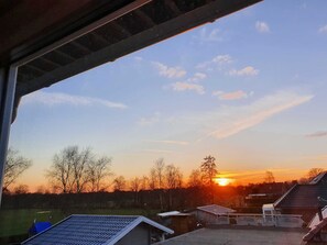 Unclassified image, 2 of 19, button